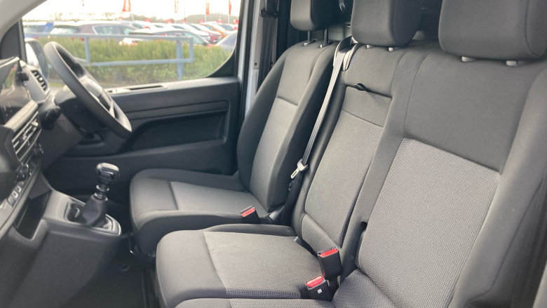 Vauxhall Vivaro L1 Diesel 1.5 Turbo D 120 Prime H1 Van